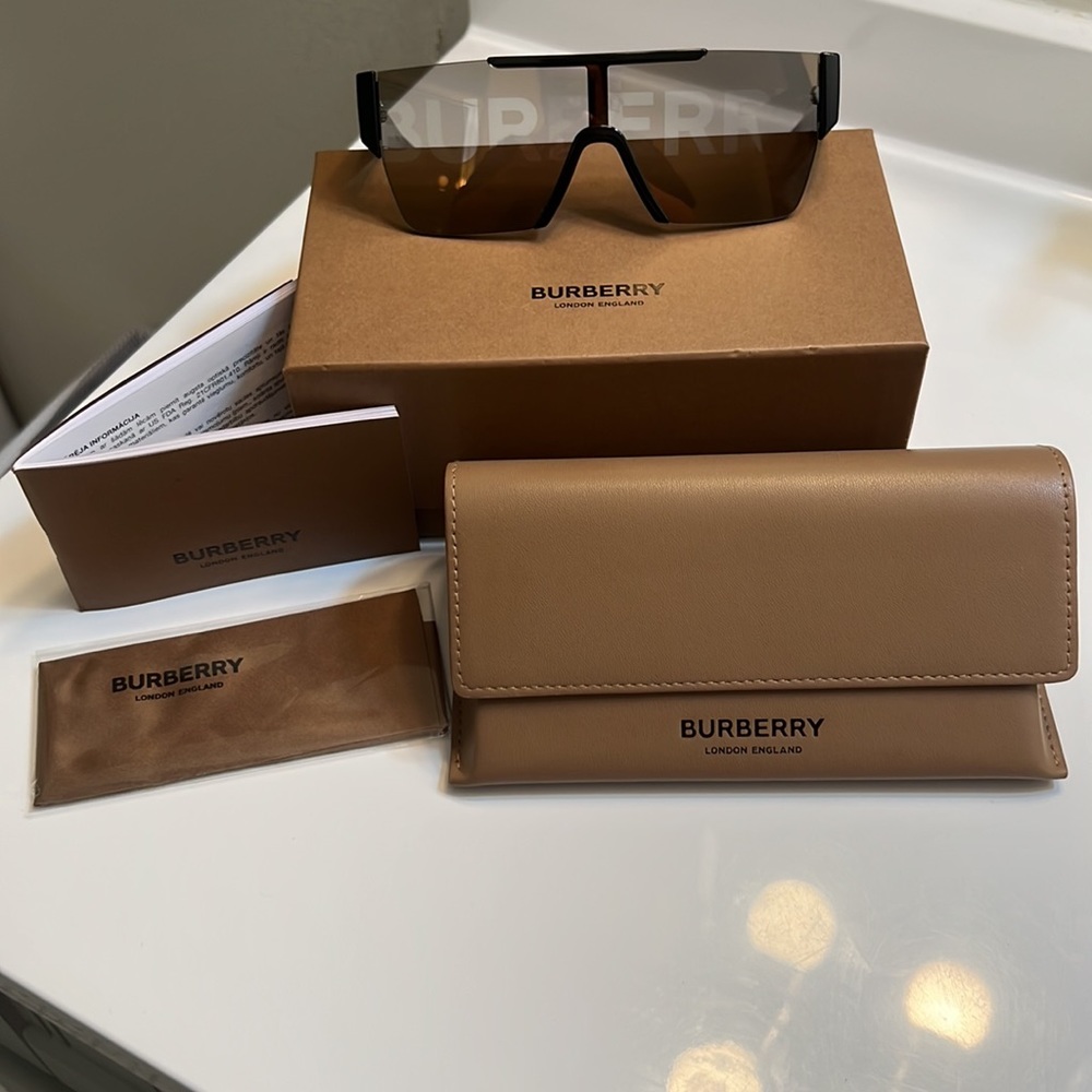 Burberry sunglasses - Unisex - Picture 2 of 11